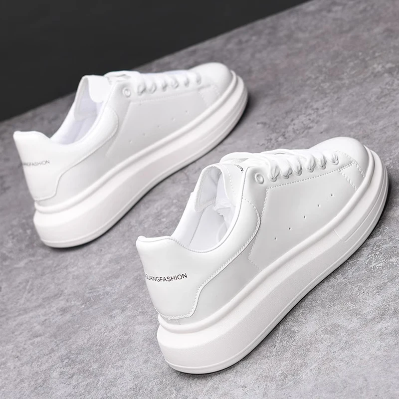 Brand Men's Shoes Black Glossy - Sports Equipment Brand 评论和价格