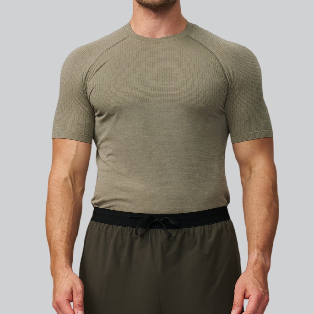 Men's Solid Color Sports T-shi - Sports Equipment Logos 评论和价格